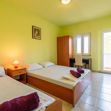 1 Bedroom Amazing In *