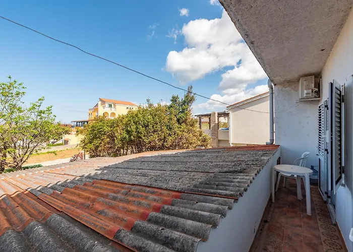 1 Bedroom Amazing In *