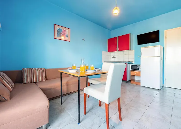 아파트 1 Bedroom Amazing In 포블랴나