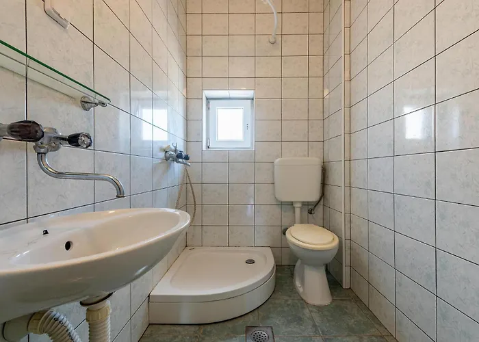 1 Bedroom Amazing In *